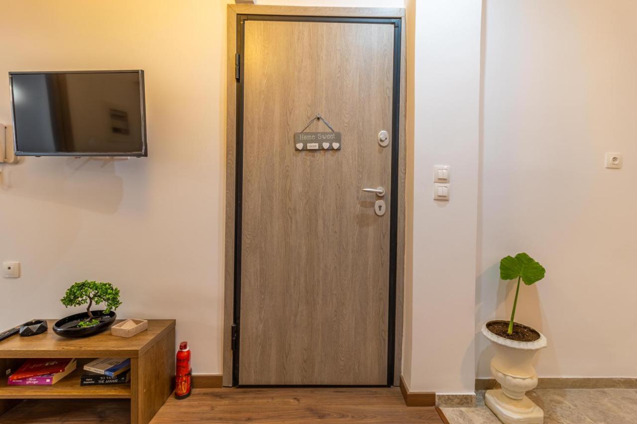Korinthos Downtown Apartment エクステリア 写真