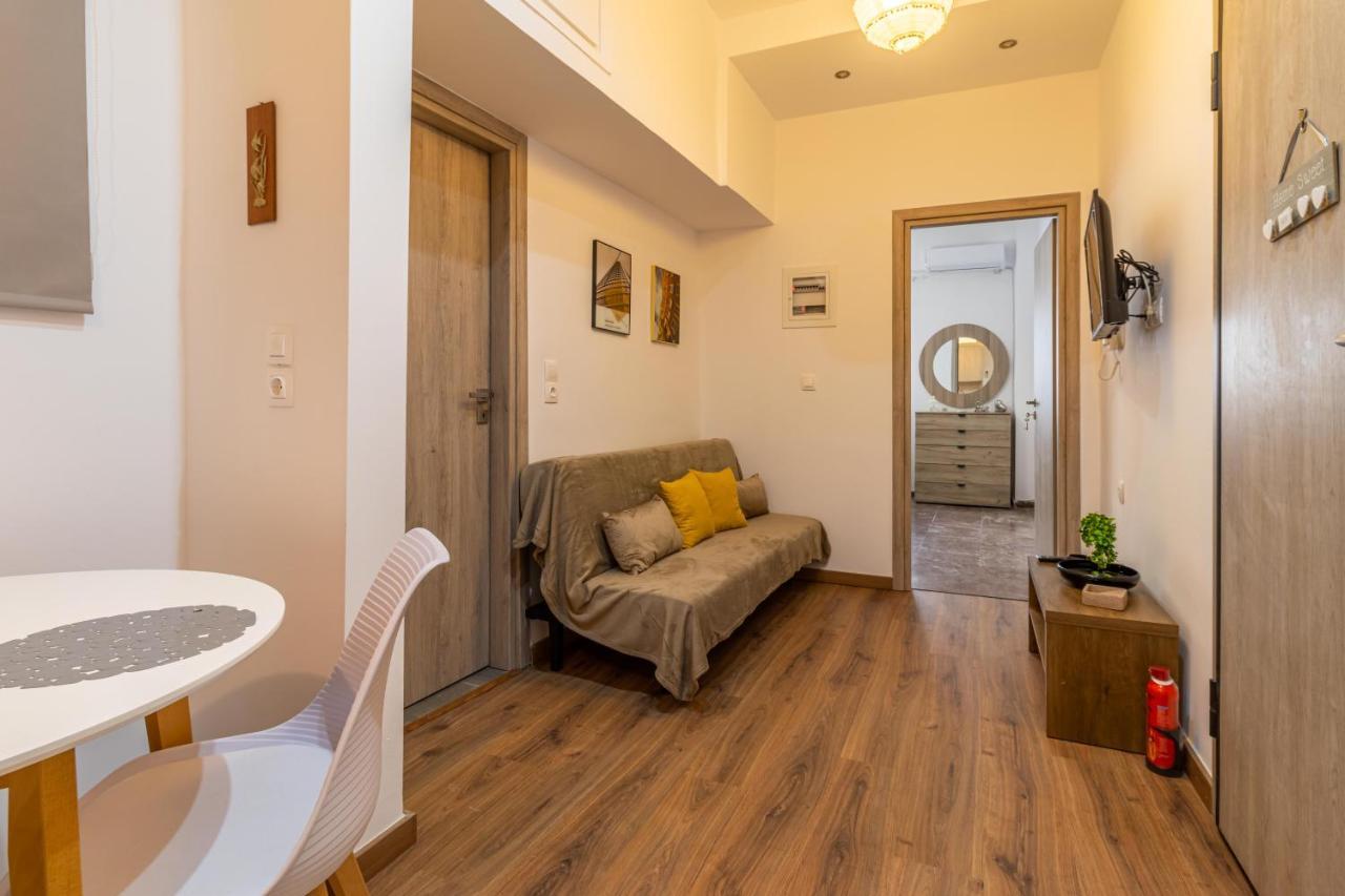 Korinthos Downtown Apartment エクステリア 写真